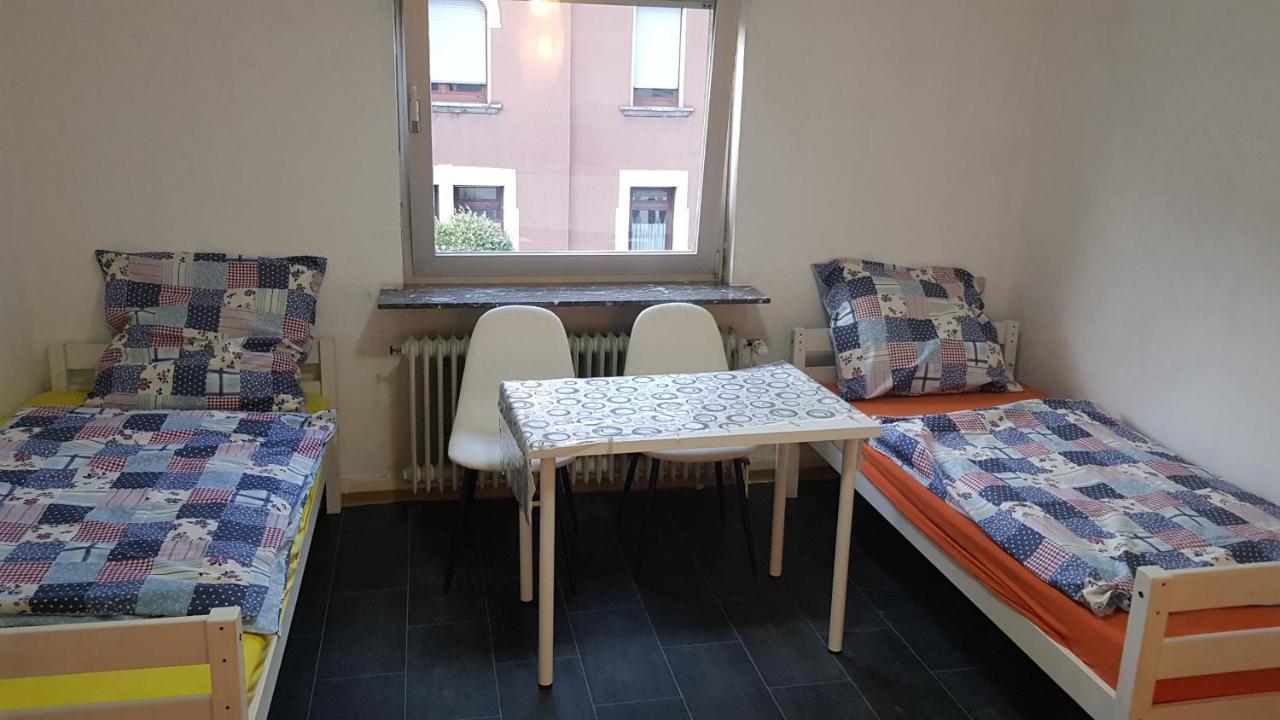 Handwerker Unterkunft Monteurzimmer Mit Gemeinschaftsbad In Brebach Saarbrücken Eksteriør bilde