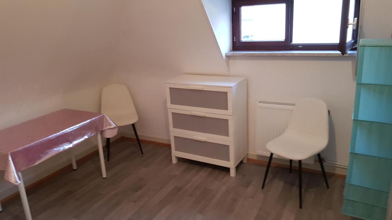 Handwerker Unterkunft Monteurzimmer Mit Gemeinschaftsbad In Brebach Saarbrücken Eksteriør bilde